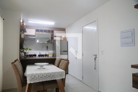 Sala / Cozinha de apartamento para alugar com 1 quarto, 52m² em Guilhermina, Praia Grande