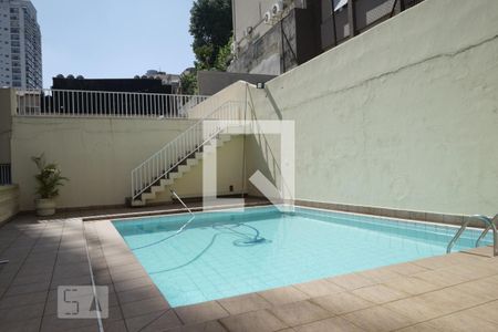 Apartamento à venda com 72m², 2 quartos e 1 vaga Apartamento à venda com 72m², 2 quartos e 1 vagaPiscina