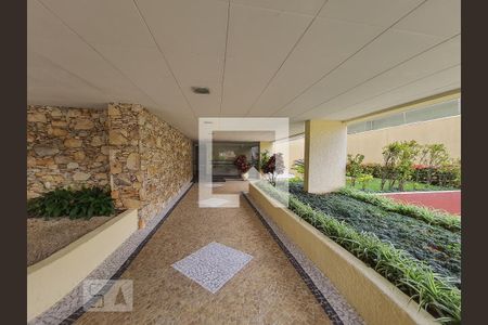 Apartamento à venda com 72m², 2 quartos e 1 vaga Apartamento à venda com 72m², 2 quartos e 1 vagaHall