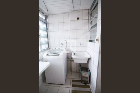 Apartamento à venda com 72m², 2 quartos e 1 vaga Apartamento à venda com 72m², 2 quartos e 1 vagaArea de serviço