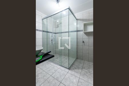 Casa para alugar com 500m², 5 quartos e 2 vagas Casa para alugar com 500m², 5 quartos e 2 vagasBanheiro quarto suíte