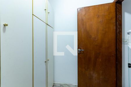 Casa para alugar com 500m², 5 quartos e 2 vagas Casa para alugar com 500m², 5 quartos e 2 vagasQuarto 2