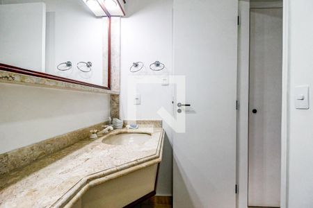 Banheiro de apartamento para alugar com 1 quarto, 33m² em Cidade Monções, São Paulo