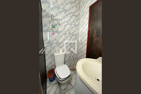 Casa para alugar com 130m², 5 quartos e 3 vagasBanheiro