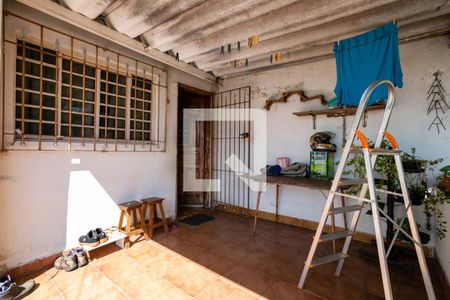 Casa à venda com 120m², 3 quartos e 1 vaga Casa à venda com 120m², 3 quartos e 1 vagaVaranda