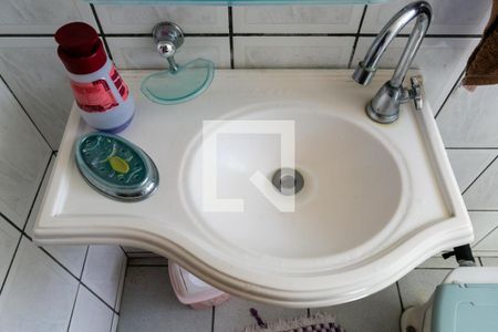 Casa à venda com 120m², 3 quartos e 1 vaga Casa à venda com 120m², 3 quartos e 1 vagaBanheiro