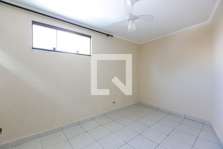 Quarto  de kitnet/studio para alugar com 1 quarto, 35m² em Jardim Nossa Senhora do Carmo, São Paulo