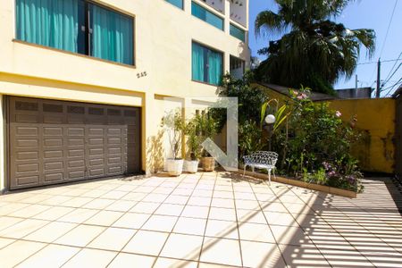 Studio para alugar com 35m², 1 quarto e 1 vaga Studio para alugar com 35m², 1 quarto e 1 vagaGaragem