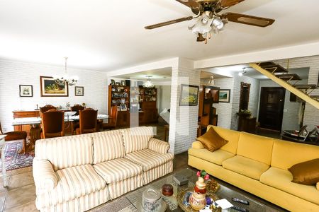 Sala de casa à venda com 4 quartos, 240m² em Retiro Morumbi, São Paulo