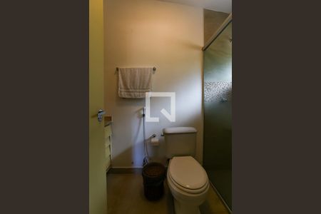 Casa para alugar com 240m², 4 quartos e 4 vagas Casa para alugar com 240m², 4 quartos e 4 vagasBanheiro