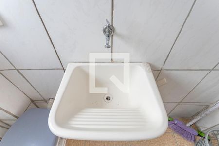 Banheiro de kitnet/studio para alugar com 1 quarto, 30m² em Barra Funda, São Paulo