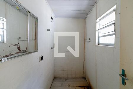 Banheiro 1 de casa à venda com 5 quartos, 230m² em Parque Cisper, São Paulo