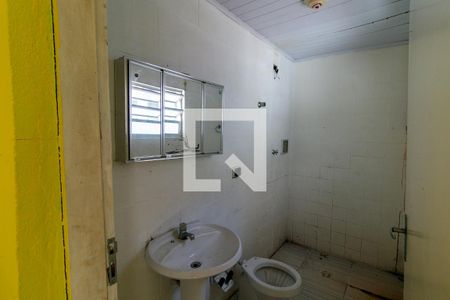 Banheiro 1 de casa à venda com 5 quartos, 230m² em Parque Cisper, São Paulo