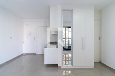 Apartamento à venda com 25m², 1 quarto e sem vagaSala e Quarto