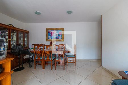 Apartamento à venda com 140m², 3 quartos e 1 vagaSala