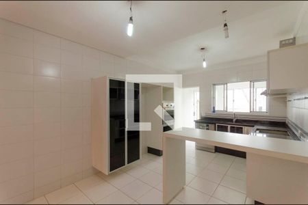 Casa à venda com 116m², 3 quartos e 3 vagas Casa à venda com 116m², 3 quartos e 3 vagasCozinha