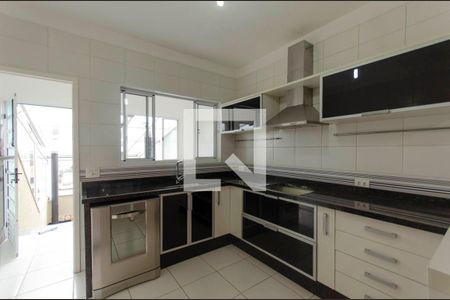 Casa à venda com 116m², 3 quartos e 3 vagas Casa à venda com 116m², 3 quartos e 3 vagasCozinha