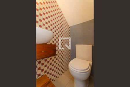 Casa à venda com 116m², 3 quartos e 3 vagas Casa à venda com 116m², 3 quartos e 3 vagasLavabo Área Gourmet