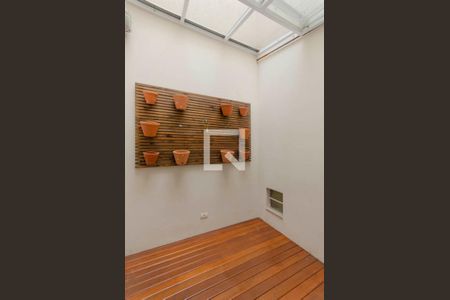 Casa à venda com 116m², 3 quartos e 3 vagas Casa à venda com 116m², 3 quartos e 3 vagasJardim de Inverno