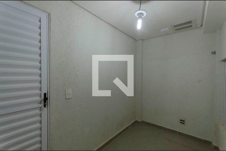 Casa à venda com 116m², 3 quartos e 3 vagas Casa à venda com 116m², 3 quartos e 3 vagasQuarto Externo