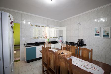 Casa à venda com 180m², 3 quartos e 7 vagasCozinha