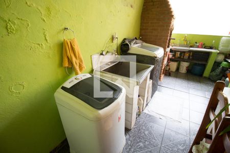 Casa à venda com 180m², 3 quartos e 7 vagasLavanderia