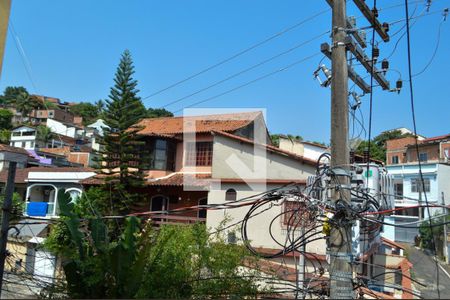 Casa de condomínio à venda com 100m², 3 quartos e sem vaga Casa de condomínio à venda com 100m², 3 quartos e sem vagaVista da Varanda