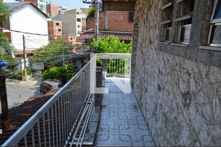 Casa de condomínio à venda com 100m², 3 quartos e sem vaga Casa de condomínio à venda com 100m², 3 quartos e sem vagaVaranda