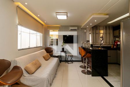 Sala de casa de condomínio à venda com 3 quartos, 140m² em Vila Nova Mazzei, São Paulo