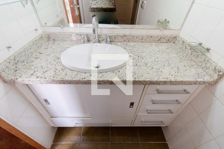 Apartamento para alugar com 132m², 3 quartos e 1 vagaBanheiro da Suíte