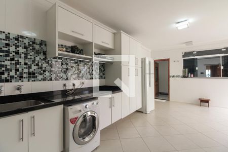 Casa à venda com 500m², 3 quartos e 5 vagasÁrea de serviço 