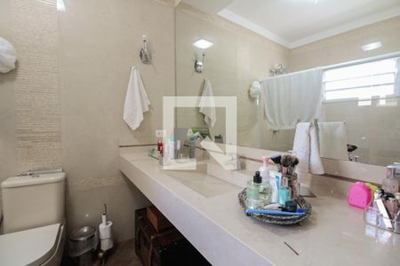 Casa à venda com 500m², 3 quartos e 5 vagasBanheiro Suíte 2