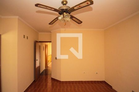 Casa à venda com 200m², 3 quartos e 2 vagasSuite