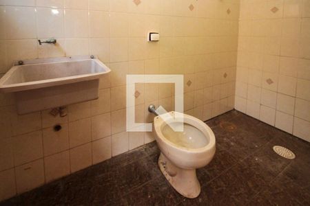 Casa à venda com 200m², 3 quartos e 2 vagasBanheiro de Serviço