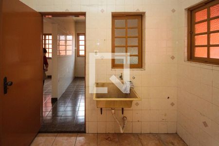 Casa à venda com 200m², 3 quartos e 2 vagasÁrea de Serviço