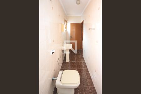 Casa à venda com 200m², 3 quartos e 2 vagasBanheiro Social