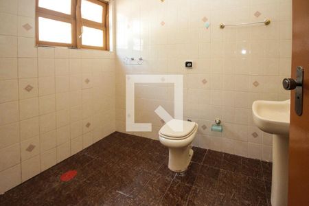 Casa à venda com 200m², 3 quartos e 2 vagasBanheiro Suíte