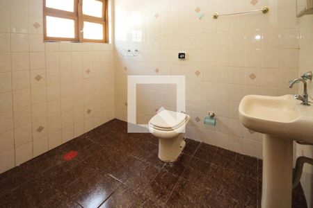 Casa à venda com 200m², 3 quartos e 2 vagasBanheiro Suíte