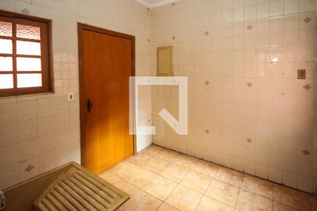 Casa à venda com 200m², 3 quartos e 2 vagasÁrea de Serviço