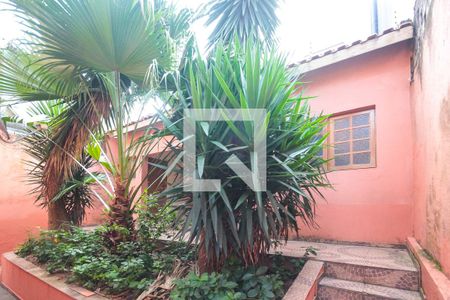 Casa à venda com 200m², 3 quartos e 2 vagasQuintal