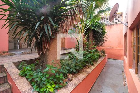 Casa à venda com 200m², 3 quartos e 2 vagasQuintal