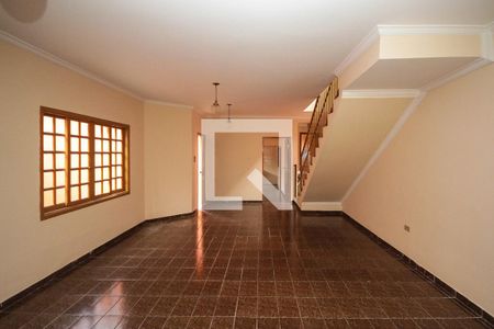 Sala de casa à venda com 3 quartos, 200m² em Vila Carrao, São Paulo