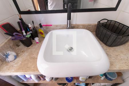 Banheiro da Suíte de casa à venda com 3 quartos, 300m² em Campo Novo, Porto Alegre