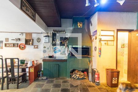 Casa à venda com 300m², 3 quartos e 3 vagasSalão de Festa