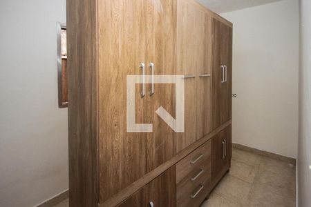 Casa à venda com 300m², 2 quartos e 2 vagasQuarto