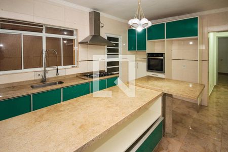 Casa à venda com 300m², 2 quartos e 2 vagasCozinha