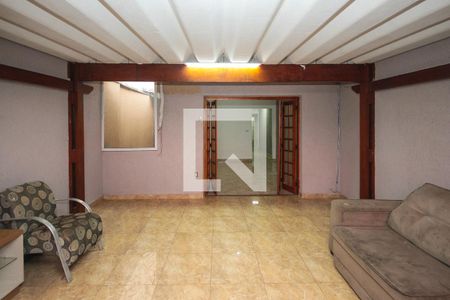 Casa à venda com 300m², 2 quartos e 2 vagasvaranda