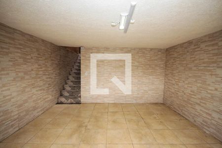 Casa à venda com 300m², 2 quartos e 2 vagasGaragem