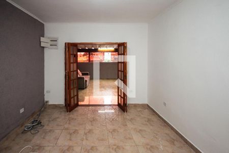 Casa à venda com 300m², 2 quartos e 2 vagasSala