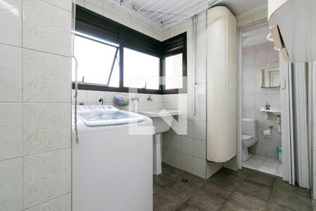 Apartamento à venda com 128m², 3 quartos e 2 vagas Apartamento à venda com 128m², 3 quartos e 2 vagasÁrea de Serviço